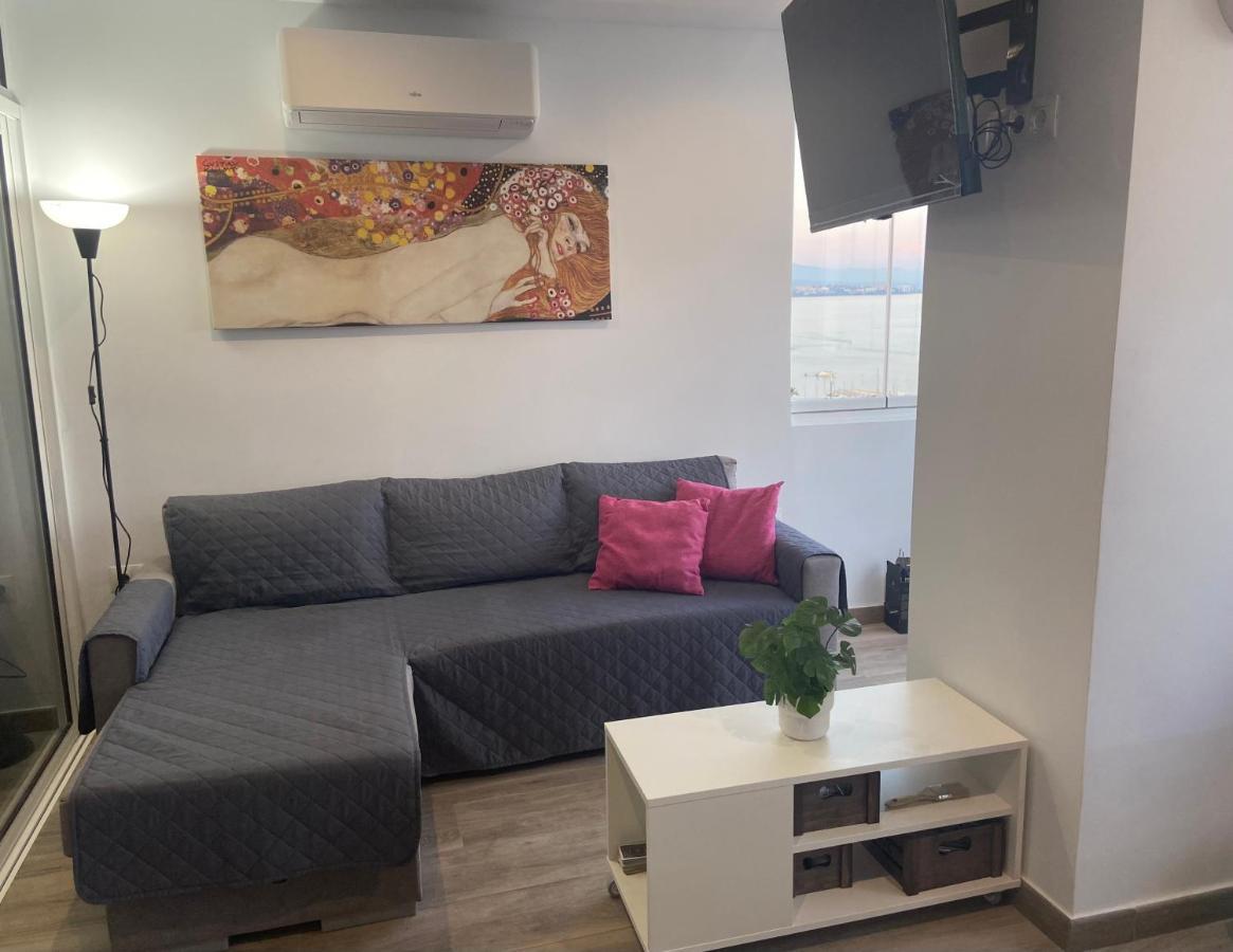 Mediterranean View Suite Costa Del Sol ฟูเอนฮิโรลา ภายนอก รูปภาพ